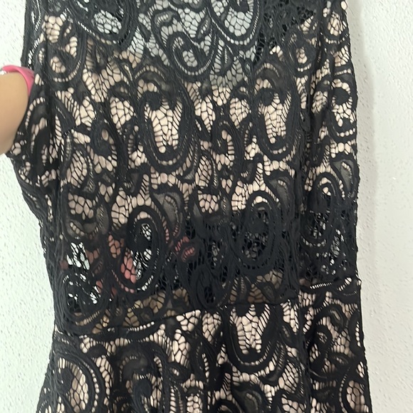 Windsor black lace and silk formal no sleeve mini dress with cut out Sz M - Picture 6 of 9